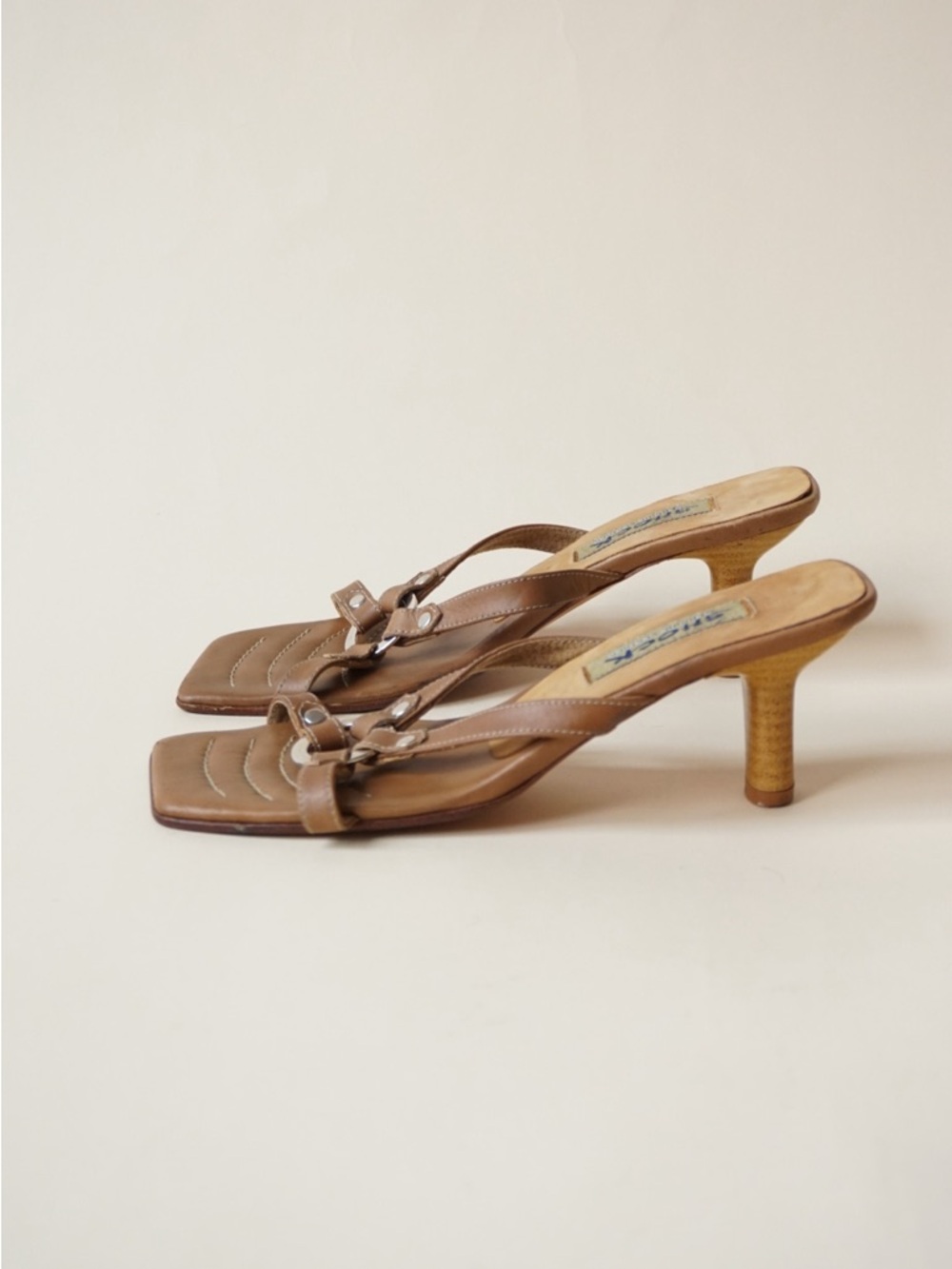 Shock Vintage Columbian Made Leather Ring Square Toe Y2K Heels - Size 37 - Picture 7 of 10